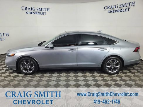Used 2024 Honda Accord EX image 2
