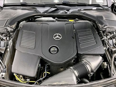 Used 2025 Mercedes-Benz C 300 Sedan image 31