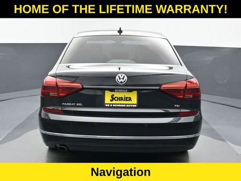 Used 2017 Volkswagen Passat 1.8T SEL Premium image 5