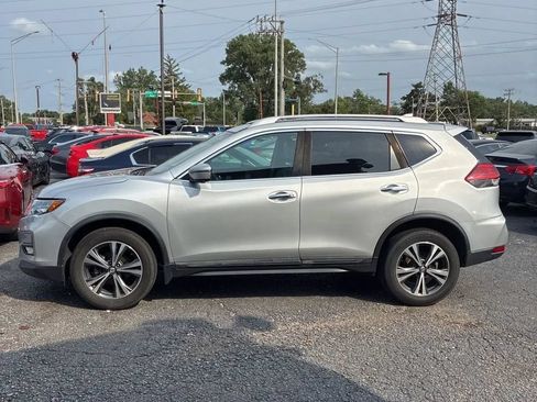 Used 2017 Nissan Rogue SL w/ SL Premium Package AWD/4WD image 3