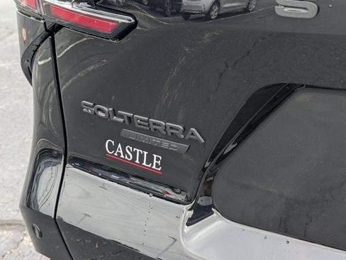 New 2026 Subaru Solterra AWD/4WD image 17
