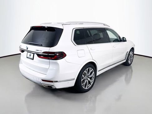 Used 2024 BMW X7 xDrive40i w/ Parking Assistance Package image 7