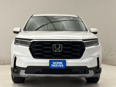 Certified 2025 Honda Pilot EX-L image 3