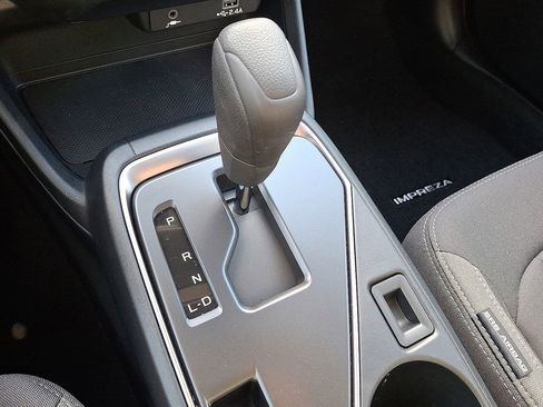 Certified 2025 Subaru Impreza 2.0i image 16