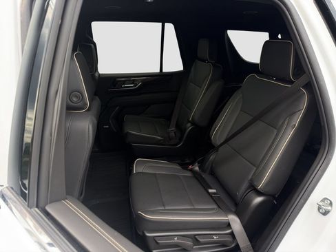 Used 2025 GMC Yukon Elevation w/ LPO, Floor Liner Package AWD/4WD image 13