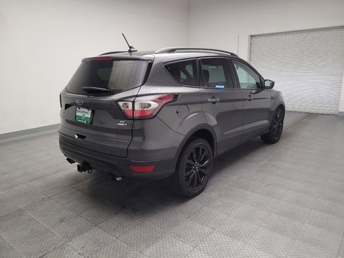 Used 2018 Ford Escape SE w/ SE Sport Appearance Package AWD/4WD image 9