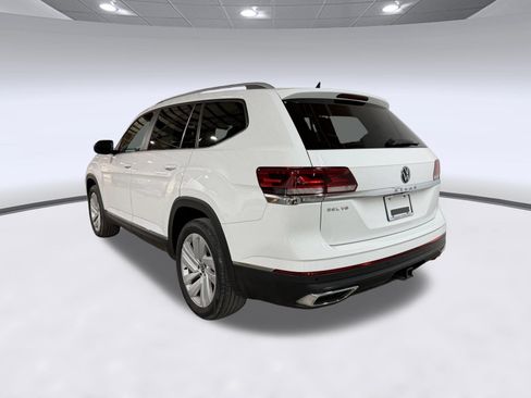 Used 2021 Volkswagen Atlas SEL FWD image 2
