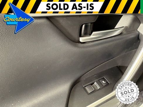 Used 2021 Toyota RAV4 Limited FWD image 36