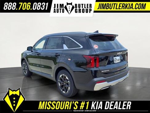 New 2026 Kia Sorento S w/ S Panoramic Sunroof Package FWD image 17