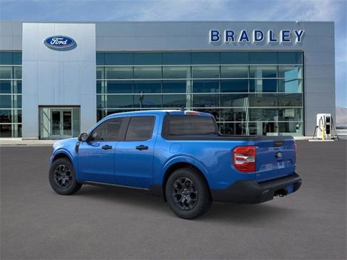 New 2025 Ford Maverick XLT image 4