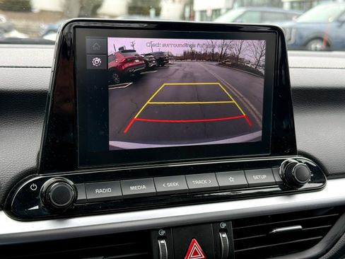 Certified 2023 Kia Forte LXS w/ LXS Technology Package image 19