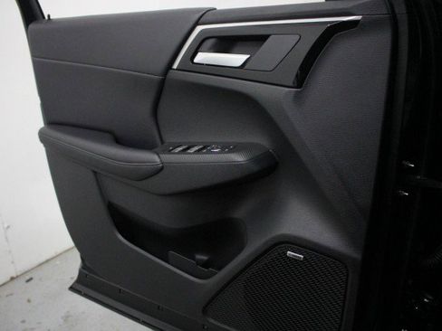 New 2026 Mitsubishi Outlander SE FWD image 15