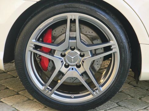 Used 2012 Mercedes-Benz CLS 63 AMG image 39