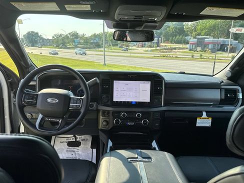 Used 2026 Ford F450 Platinum w/ FX4 Off-Road Package AWD/4WD image 26