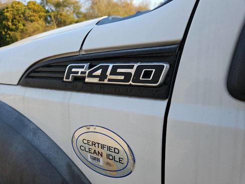 Used 2011 Ford F450 XL w/ XL Value Pkg image 11