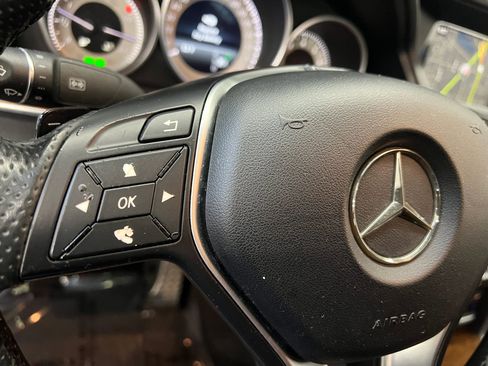 Used 2016 Mercedes-Benz E 350 4MATIC Sedan image 17