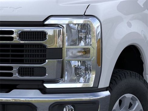 New 2025 Ford F250 XLT w/ 360-Degree Camera Package image 18