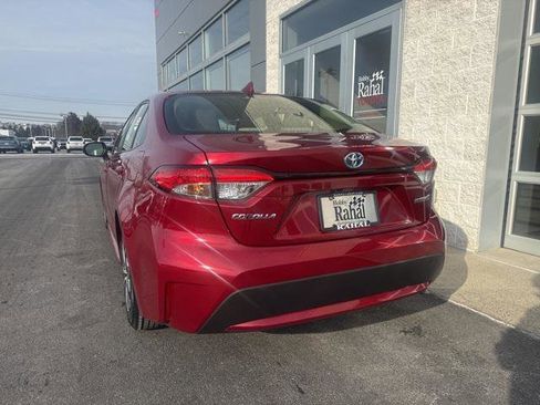 Certified 2022 Toyota Corolla LE image 5