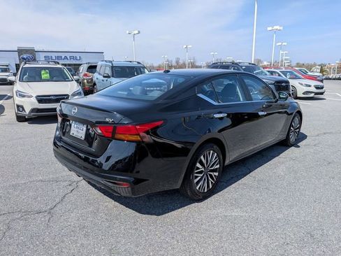 Used 2023 Nissan Altima 2.5 SV image 7