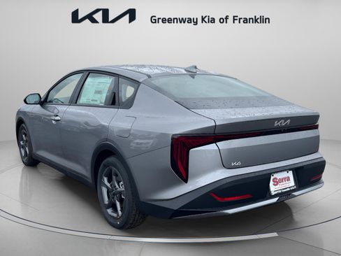 New 2025 Kia K4 LXS image 5