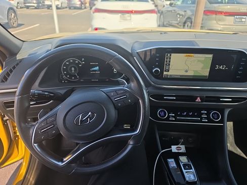 Used 2020 Hyundai Sonata SEL Plus w/ Tech Package FWD image 11