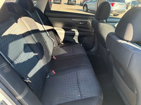 Used 2018 Nissan Altima 2.5 SV image 14