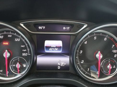 Used 2019 Mercedes-Benz CLA 250 4MATIC image 9
