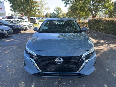 New 2025 Nissan Sentra SV image 2