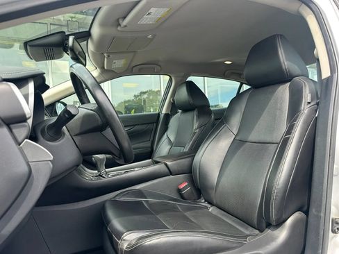 Used 2021 Nissan Maxima 3.5 SV w/ Floor Mat Group FWD image 8