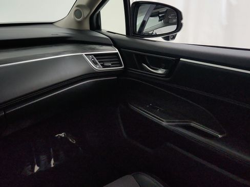 Used 2018 Honda Clarity Plug-In Hybrid image 21