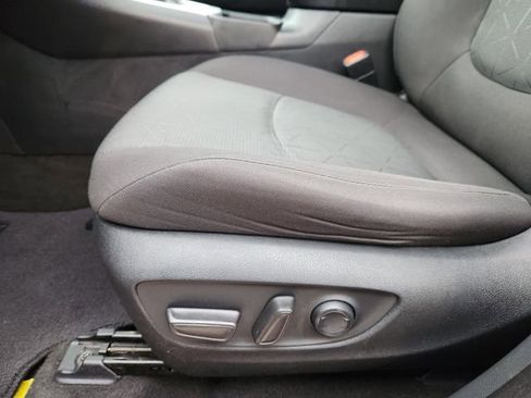 Used 2023 Toyota RAV4 XLE w/ Convenience Package FWD image 21