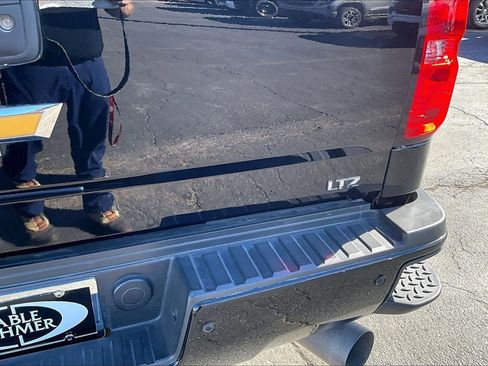Used 2019 Chevrolet Silverado 2500 LTZ w/ Duramax Plus Package image 6