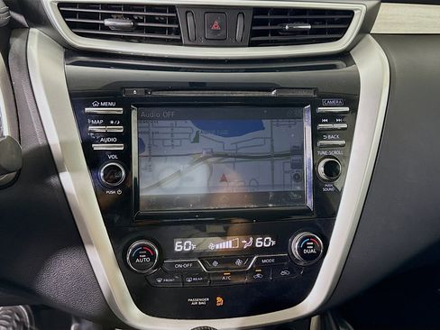 Used 2017 Nissan Murano S w/ Navigation Package image 18