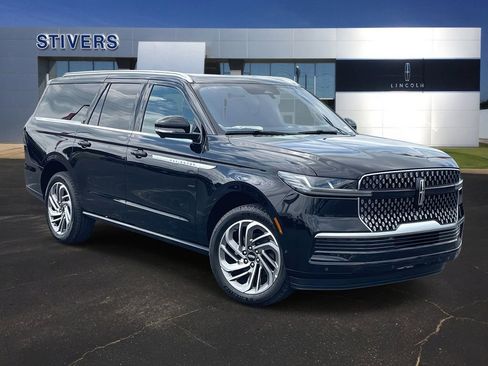 New 2025 Lincoln Navigator L Reserve image 1
