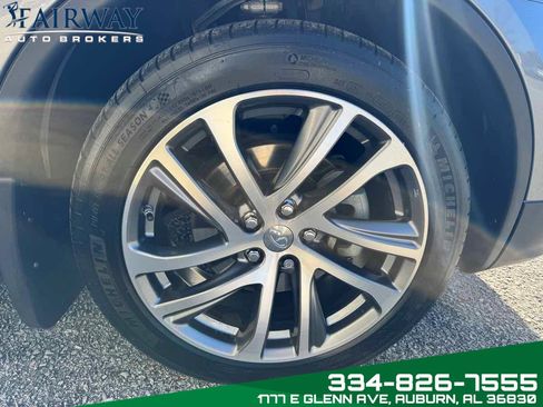 Used 2017 INFINITI QX50 2WD w/ Deluxe Touring Package image 33