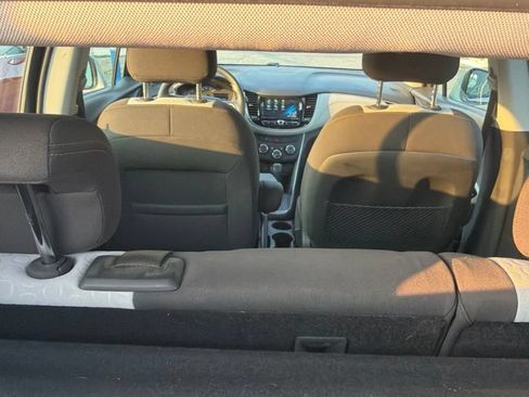 Used 2017 Chevrolet Trax LS AWD/4WD image 9