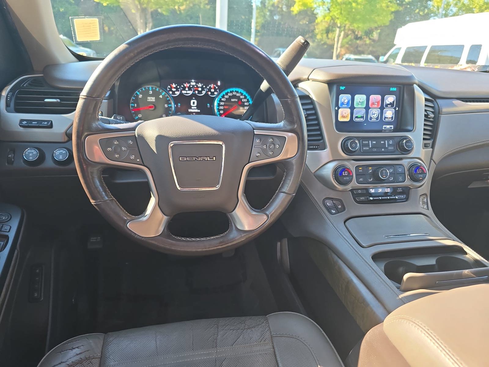 Used 2018 GMC Yukon Denali w/ Open Road Package AWD/4WD image 17