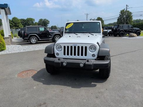 Used 2015 Jeep Wrangler Sport AWD/4WD image 19