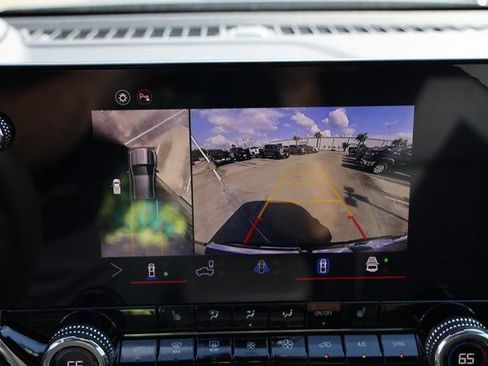 New 2026 GMC Canyon Elevation w/ Convenience Package image 18