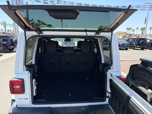 Certified 2024 Jeep Wrangler Unlimited Sahara AWD/4WD image 19