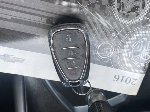 Used 2016 Chevrolet Camaro LT RWD image 22