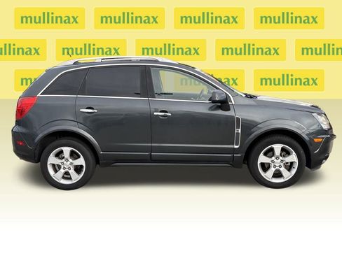 Used 2015 Chevrolet Captiva Sport LTZ image 2