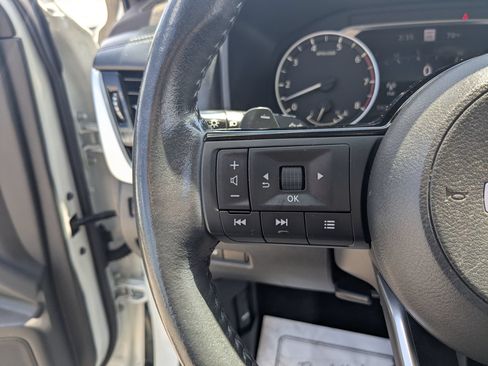 Used 2021 Nissan Rogue SL w/ Premium Package FWD image 17