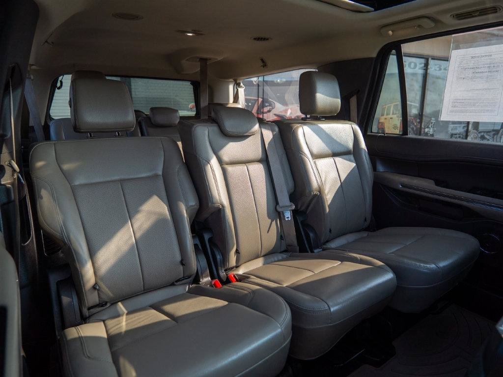 Used 2020 Ford Expedition Max XLT w/ Equipment Group 202A RWD image 38