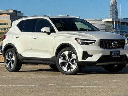 Certified 2025 Volvo XC40 B5 Core w/ Protection Package Premier
