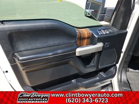 Used 2017 Ford F150 Lariat w/ Equipment Group 501A Mid image 11