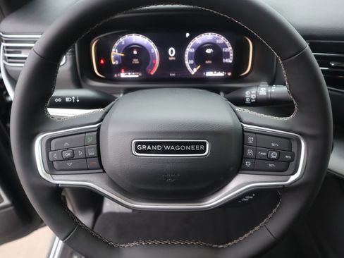 New 2026 Jeep Grand Wagoneer Limited AWD/4WD image 3