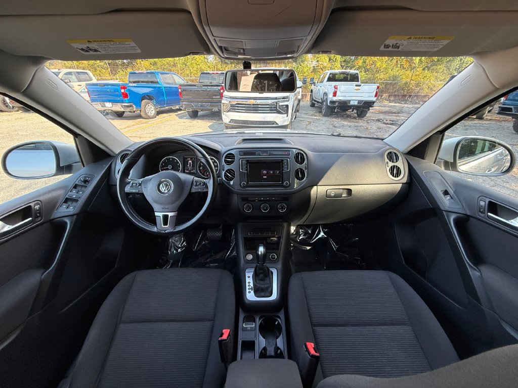 Used 2018 Volkswagen Tiguan Limited w/ Premium Package AWD/4WD image 20