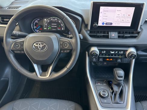 Used 2023 Toyota RAV4 XLE w/ Convenience Package AWD/4WD image 18