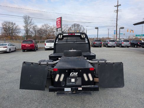 Used 2022 RAM 5500 Tradesman w/ Safety Group image 8